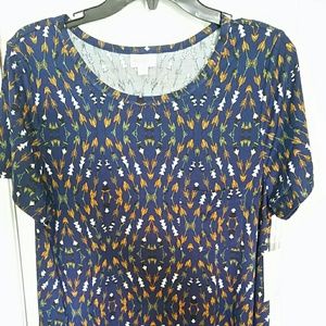 LULAROE XL CARLY W/ ARROWS